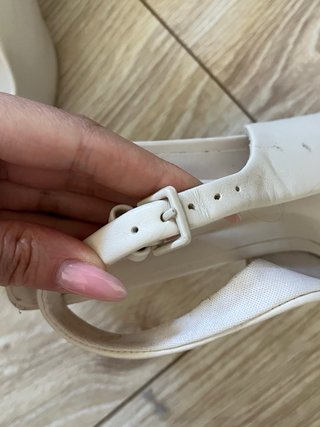 Tacones Slingback Stradivarius Blancos