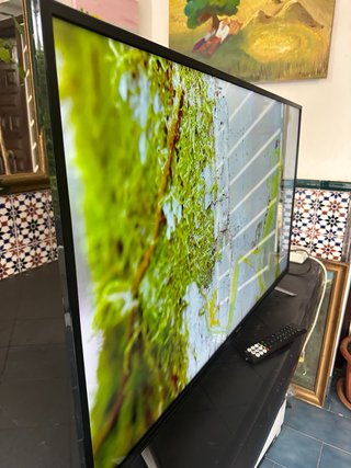 TV Hisense 43 UHD 4K H43B7100  Nueva son caja