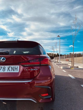 LEXUS CT200 LUXURY  SOLO 14.000 KMS DEMOSTRABLES