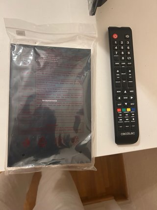 TV Cecotec 32 LED sin usar