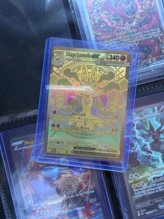 Carta Pokémon Mega Lucario EX Dorada
