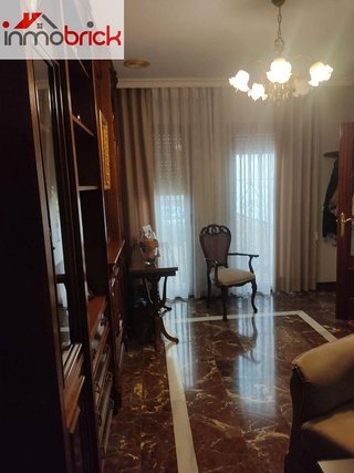 Chalet en venta en Lucena
