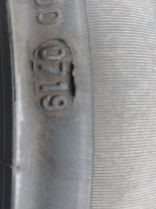 Neumáticos 245/45-R17