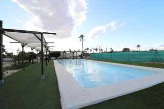 Chalet en venta en Las Bayas en Elche