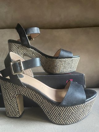 Sandalias negras tacón plataforma