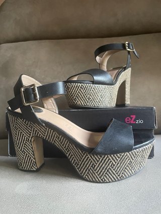 Sandalias negras tacón plataforma