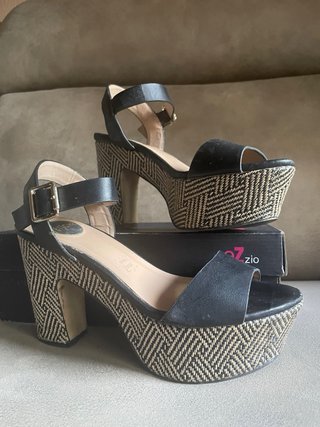 Sandalias negras tacón plataforma