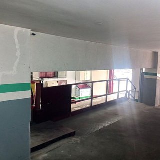 Local comercial en venta en Les Planes en Sant Joan Despí