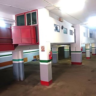 Local comercial en venta en Les Planes en Sant Joan Despí