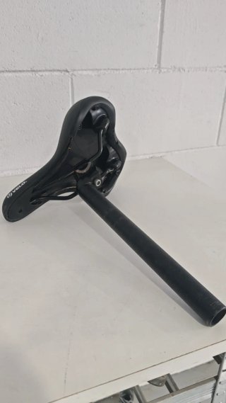 Asiento de Bicicleta VELO Negro