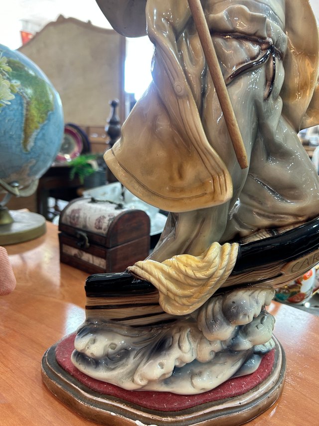 Figura Marinero de Cerámica - Estilo Lladró