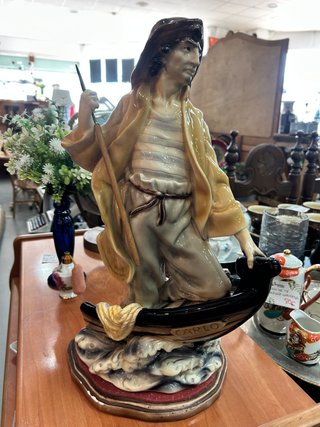 Figura Marinero de Cerámica - Estilo Lladró