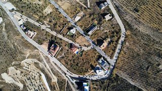 Terreno en venta en Zubia (La)