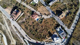 Terreno en venta en Zubia (La)