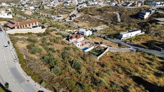 Terreno en venta en Zubia (La)