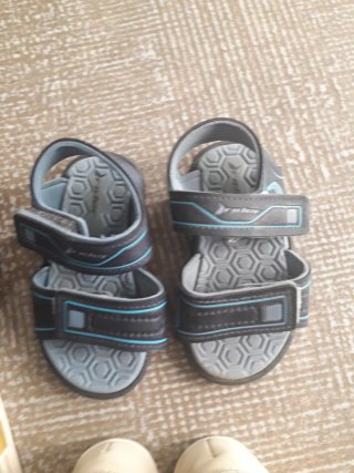 Lote de 4 pares de zapatos de bebé