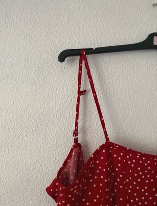 Mono rojo lunares blancos talla M