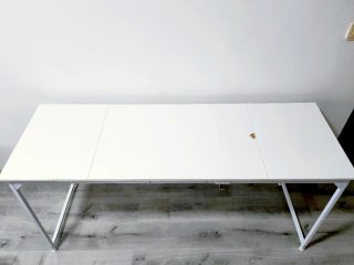 Escritorio Blanco ideal para setups de gaming