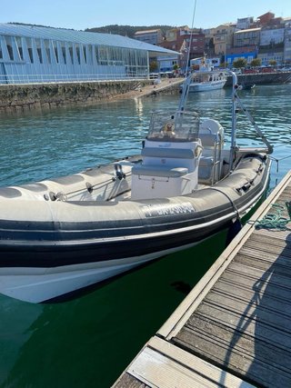 Semirrígida Valiant 6,5m 150CV