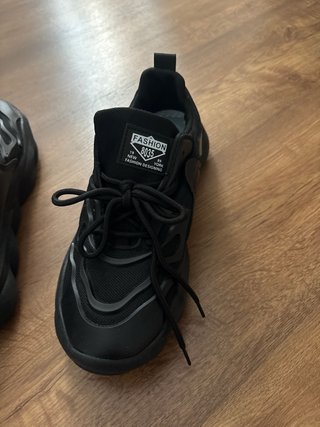 Zapatillas negras
