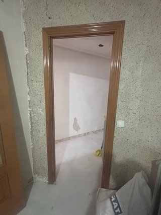 Puerta de madera interior