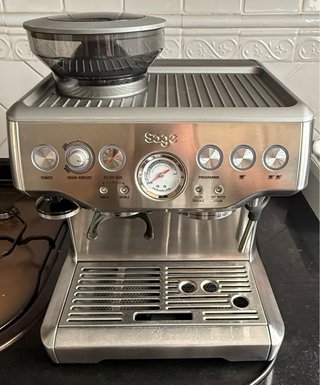 Cafetera Sage Barista Express