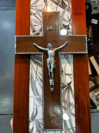 Crucifijo de Pared Antiguo de Madera y Metal