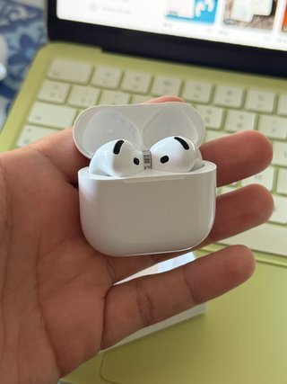 AirPods 4 ANC con cancelación de sonido
