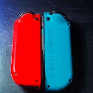 2 Joycons Nintendo Switch Azul y Rojo