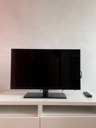 TV Samsung 34” con mando y 2 HDMI