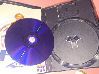 Lote 2 Videogiochi PS2: FIFA 2001 e FIFA 2002