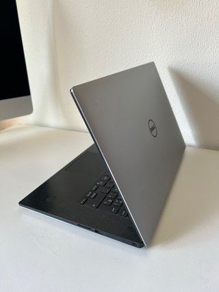 Portátil Dell XPS 15 9560 Táctil Plata