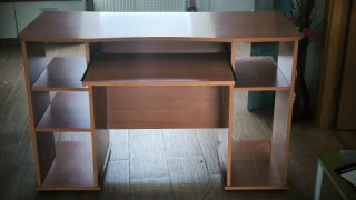 Mesa escritorio roble con balda teclado