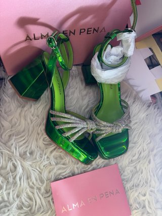 Sandalias Alma en Pena tacón verde y plata