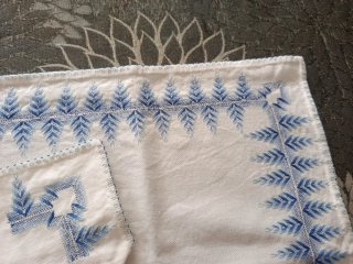 Tapete decorativo hecho a mano