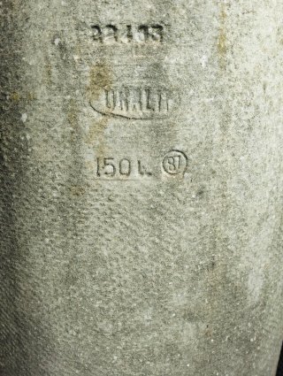 Dos depósitos de agua de hormigón