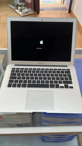 MacBook Air 2017 i5 256GB 8GB RAM Plata