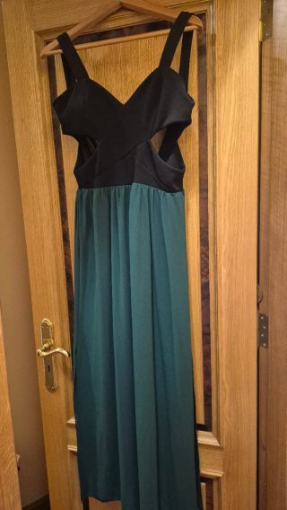 Vestido de fiesta negro y verde