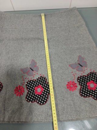 Falda Saks Gris Flores Mariposas Talla 42