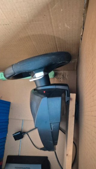 Volante e pedali Thrustmaster PS2