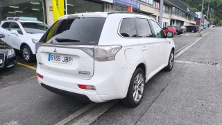 Mitsubishi Outlander 2015