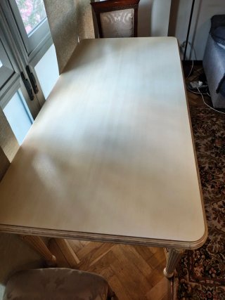 MESA DE COMEDOR LACADA EN BLANCO DECAPÉ