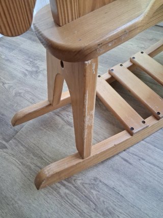 Caballito de madera para niños