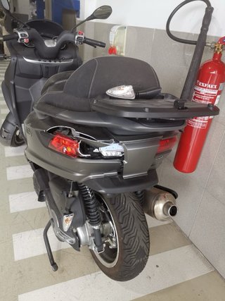 Piaggio MP3 500 gris siniestro o piezas