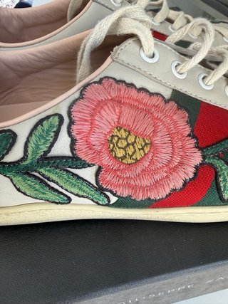 Zapatillas Gucci Piel Bordadas T.42.5