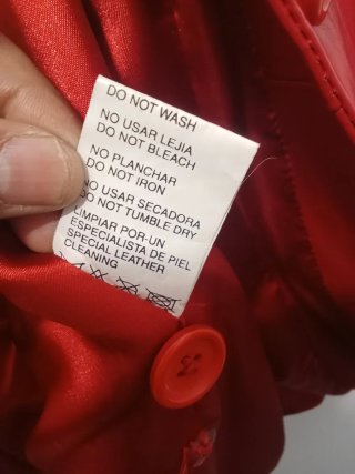 Chaqueta de cuero roja