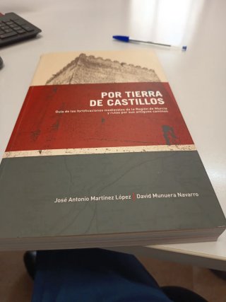 Libro Por tierra de Castillos