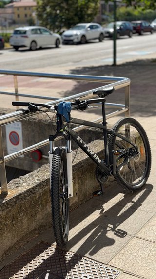 Bicicleta B'Twin Negra