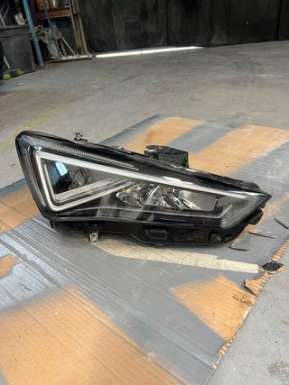 Faro SEAT/Cupra Leon 5FB.941.007J 5FB.941.008J