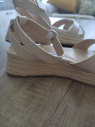 Sandalias esparto beige